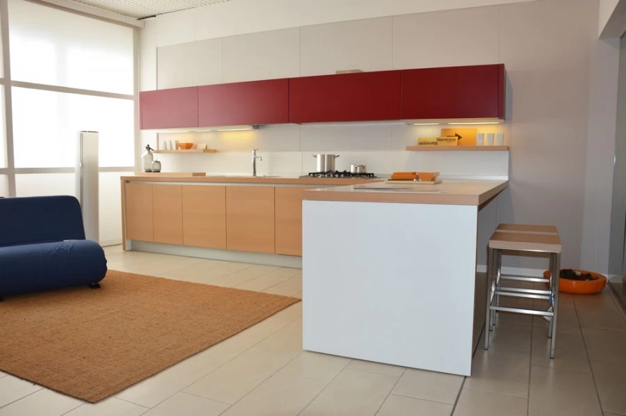 Cucina con penisola Varenna Alea rovere