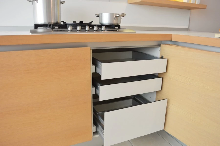 Cucina con penisola Varenna Alea rovere