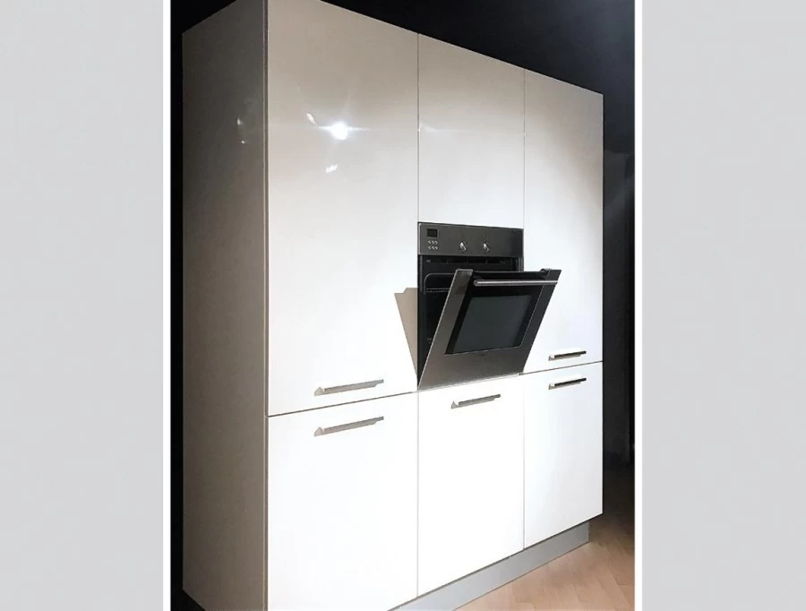Cucina con penisola Poliform Alea