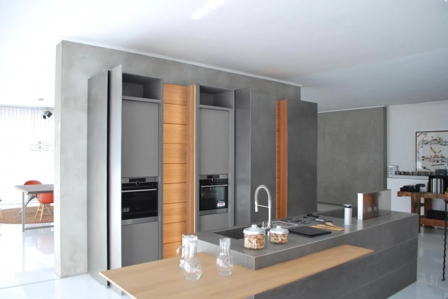 Cucina con Isola Modulnova BLADE laccato satinato