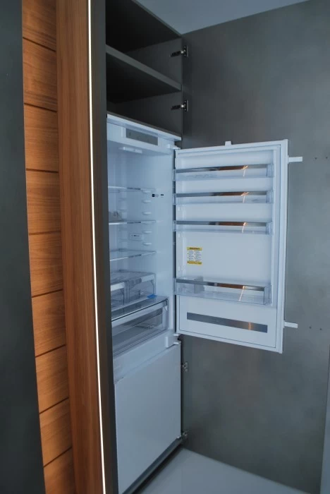 Cucina con Isola Modulnova BLADE laccato satinato