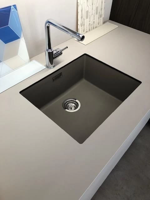 Cucina con penisola Euromobil Filo Lain