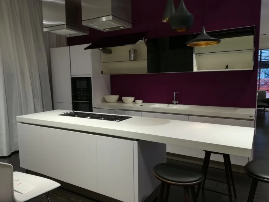 Cucina con Isola Hacker AV 6000 systemat
