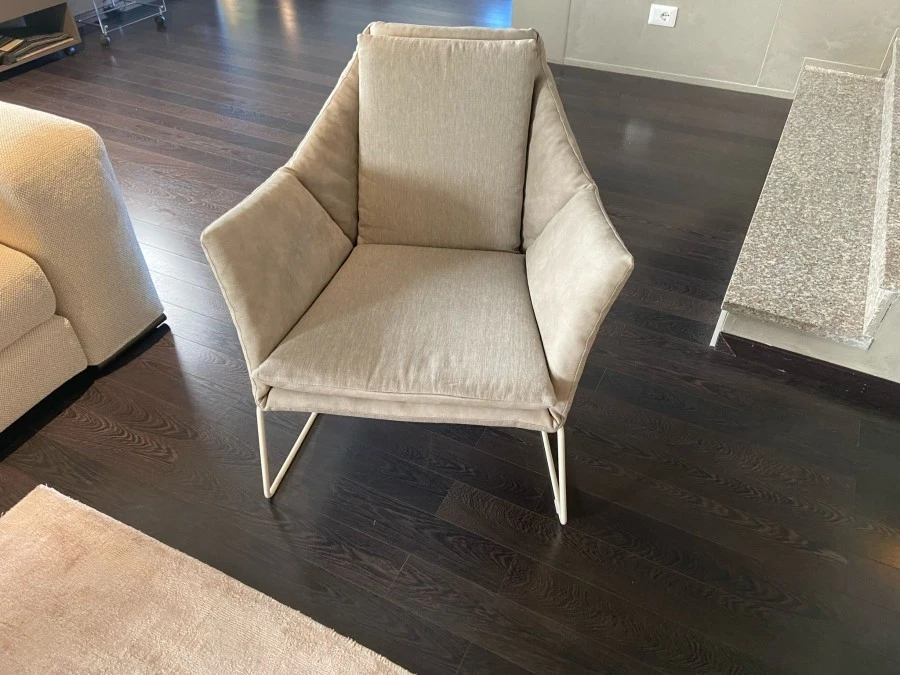 Poltrona Saba Italia New York Armchair