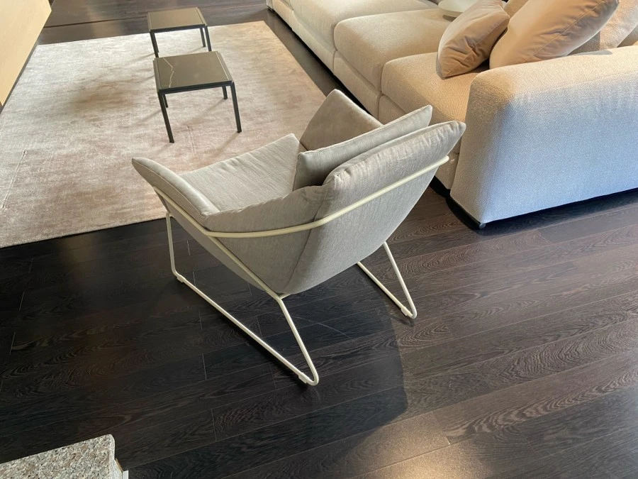 Poltrona Saba Italia New York Armchair