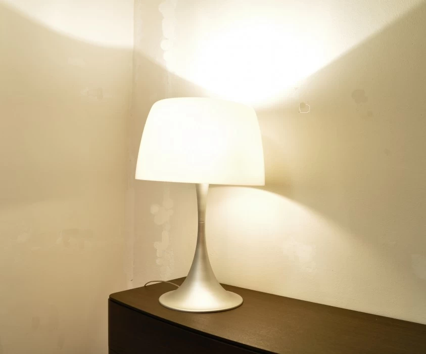 Lampada da tavolo FontanaArte Amelie