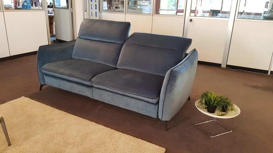 particolare recliner chaise-long chiuso