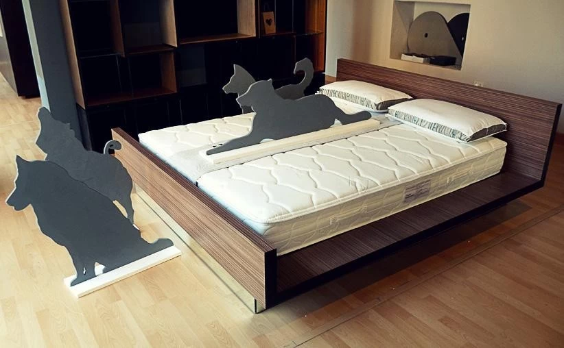 Letto matrimoniale Produzione Artigianale SLITTA