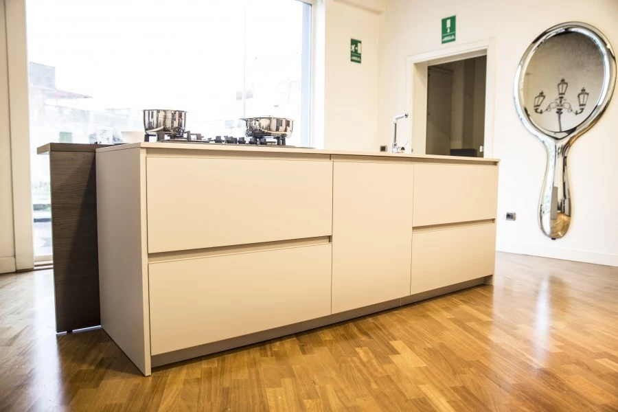 Cucina con Isola Euromobil Lain
