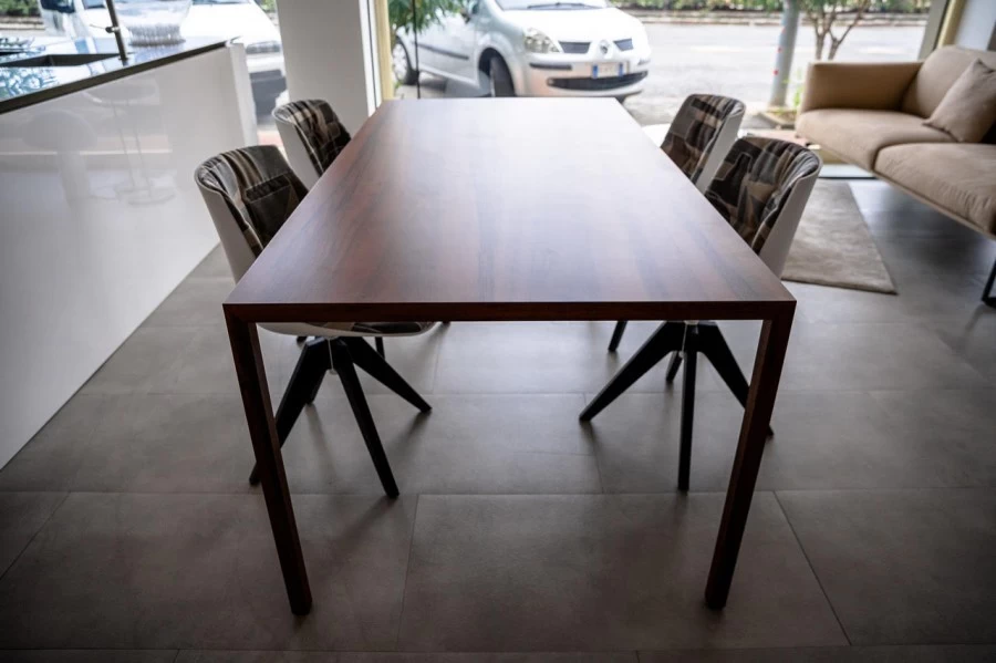 Tavolo MDF Tense material