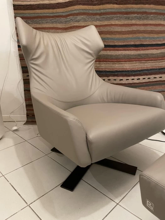 Poltrona con pouf Busnelli Grace