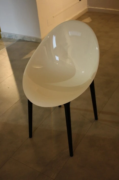 Poltroncina Kartell SUPER IMPOSSIBLE