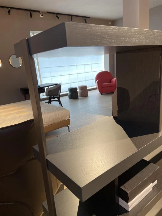 Libreria Poltrona Frau Jobs Cabinet
