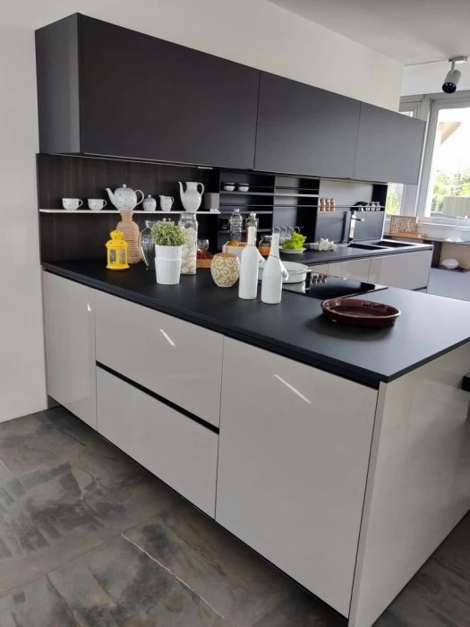 Cucina con penisola Poliform My Planet