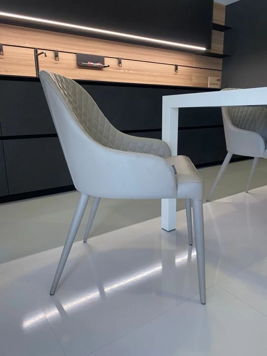 Poltroncina Ozzio betta