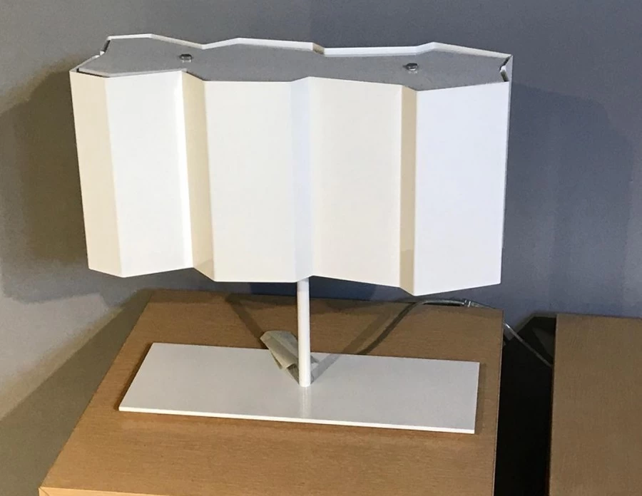 Lampada da tavolo Pallucco Fold da tavolo