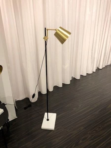 Lampada da terra Karakter Lab Light Floor