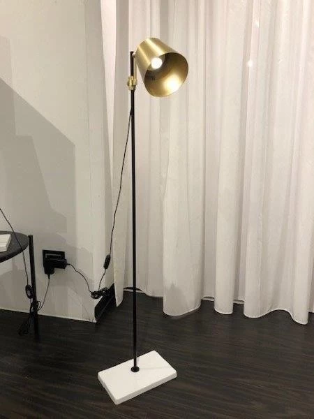 Lampada da terra Karakter Lab Light Floor
