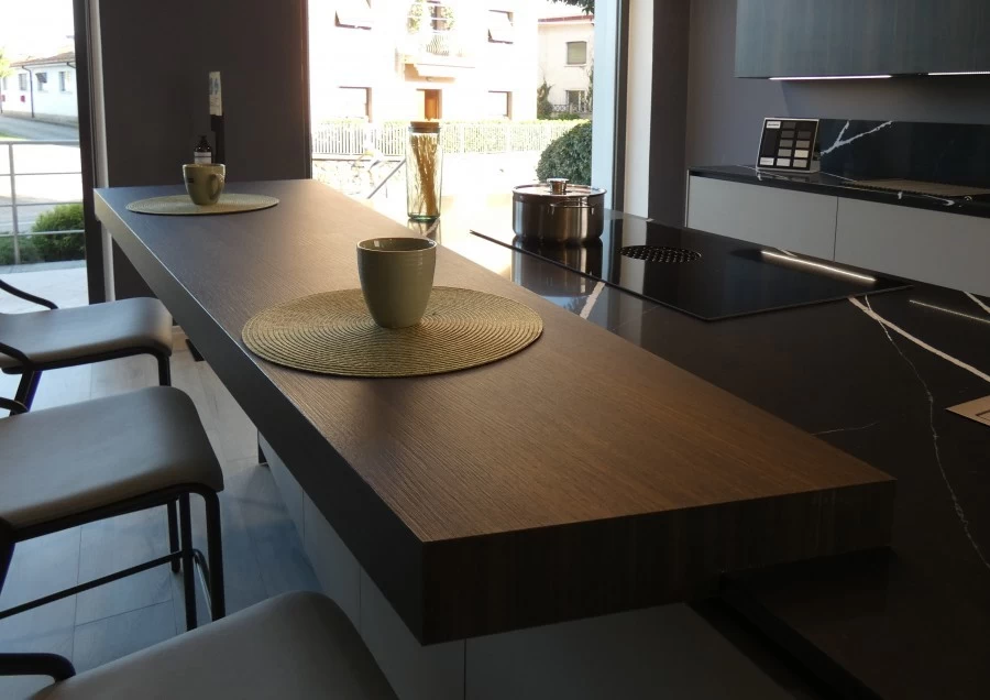 Cucina con Isola Pedini MOKA