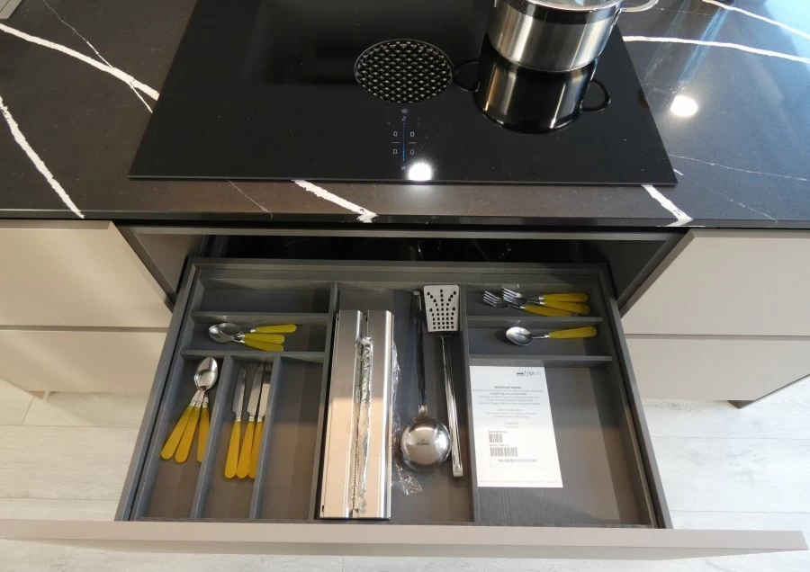 Cucina con Isola Pedini MOKA