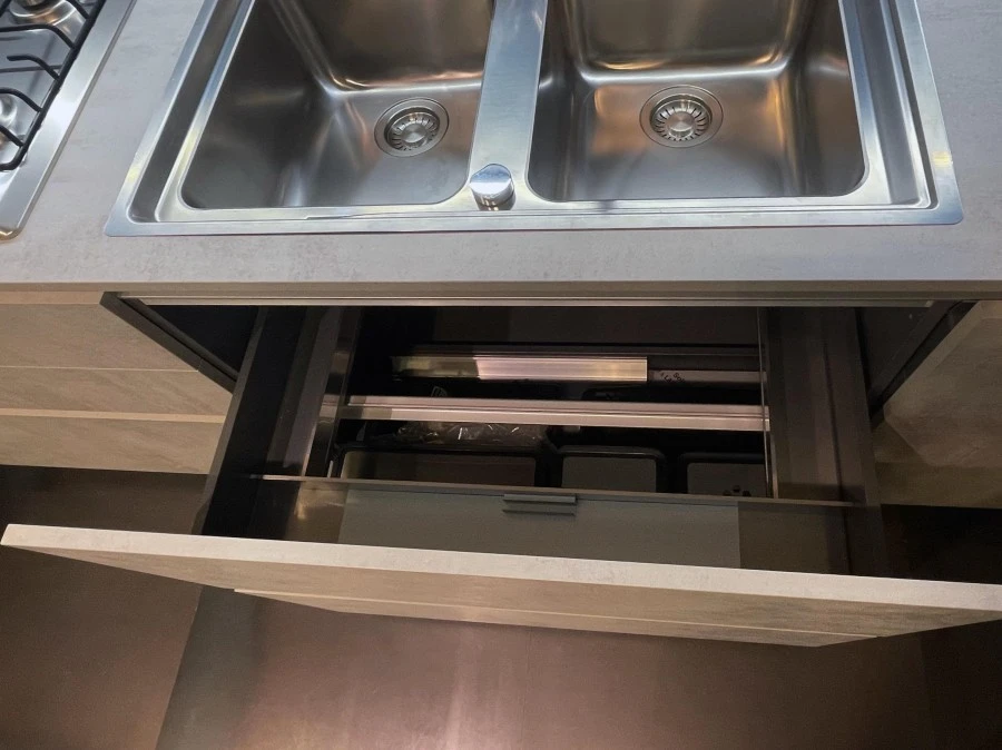 Cucina con penisola Doimo Cucine Easy