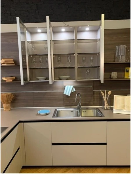 Cucina con penisola Euromobil Lain Pro