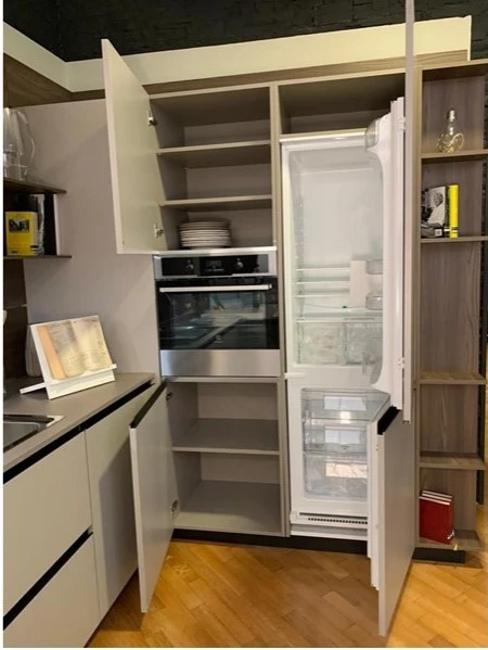 Cucina con penisola Euromobil Lain Pro