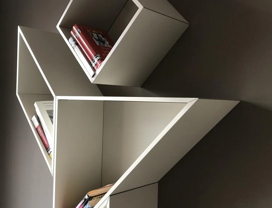 Piccola libreria Lago TANGRAM