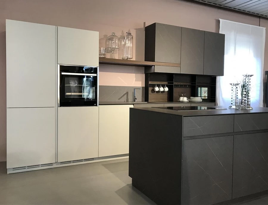 Cucina con Isola Meson's Monoliti