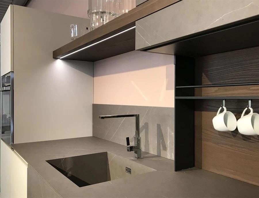 Cucina con Isola Meson's Monoliti