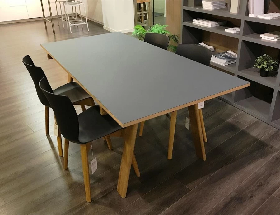 Tavolo rettangolare Zanotta Ambrosiano