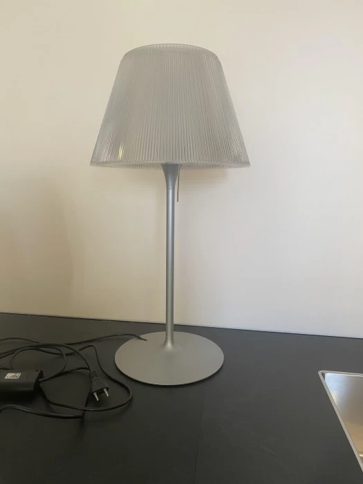 Lampada da tavolo Flos romeo moon