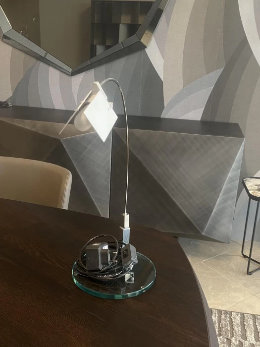Lampada da tavolo FontanaArte Falena