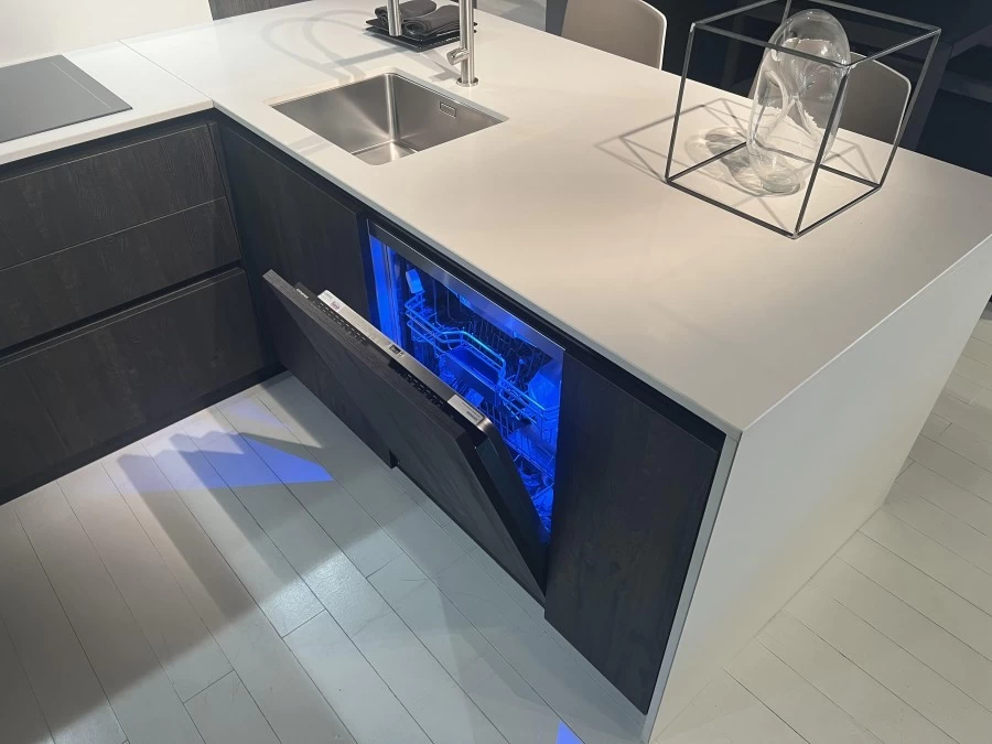 Cucina con penisola Camagni Cucine Dakota wood