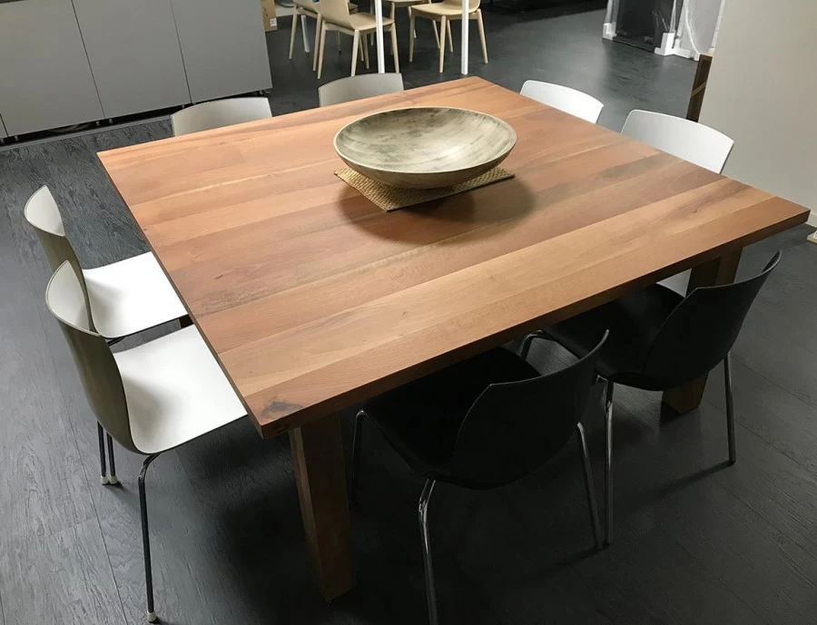 Tavolo quadrato Produzione Artigianale Noce