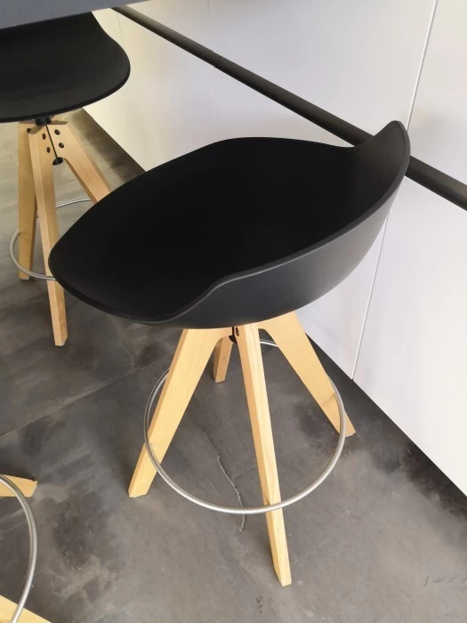 Sgabello MDF FLOW STOOL