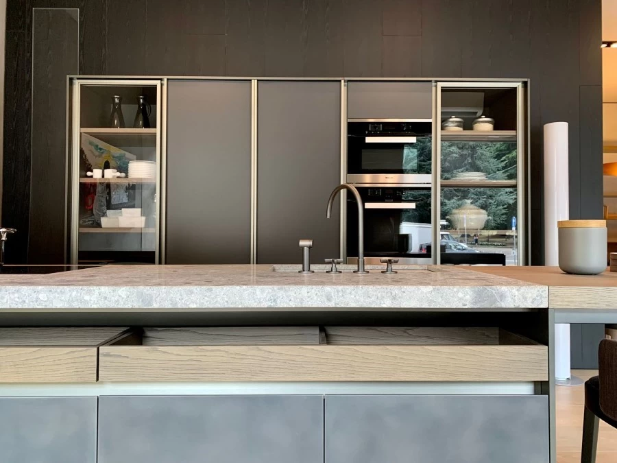 Cucina con Isola Molteni&C - Dada Engineered VVD Acciaio