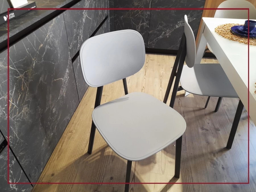Sedia senza braccioli Pointhouse TATA 1