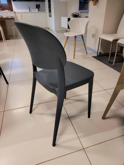 Sedia senza braccioli Ozzio MIA