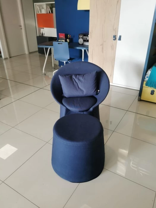 Poltrona con pouf Flou Remy