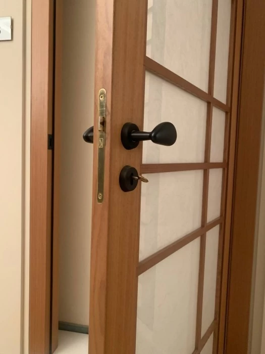 Porta battente Produzione Artigianale 241