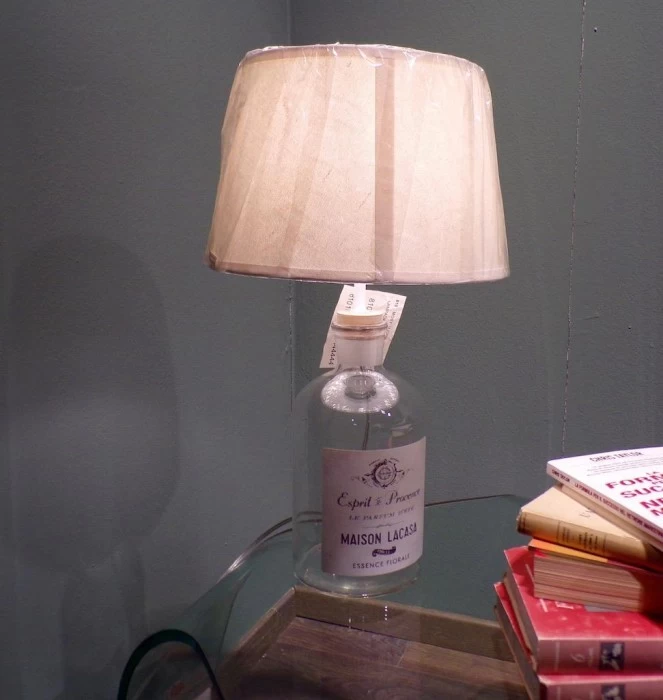 LAMPADA DA TAVOLO LA FORMA KUNDA OUTLET A BRESCIA