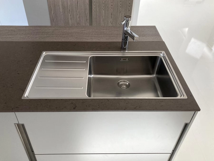 Cucina con Isola Composit LOUNGE