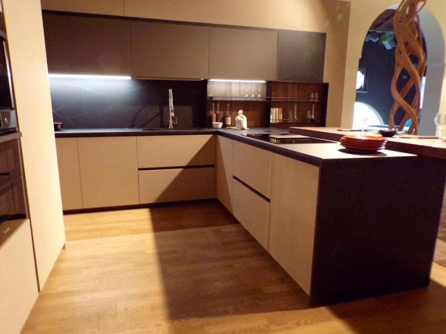 CUCINA CON PENISOLA ARREDO3 IN OFFERTA A BRESCIA