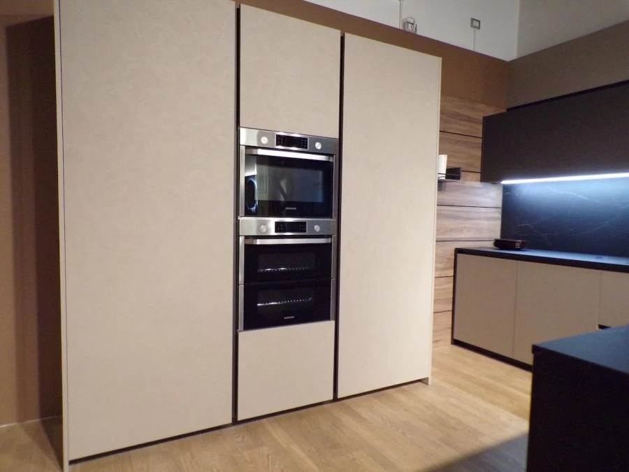 CUCINA CON PENISOLA ARREDO3 KALI & ZETASEI PREZZO A BRESCIA