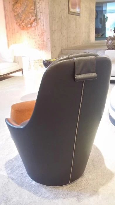 Poltrona con pouf B&B Italia Harbor