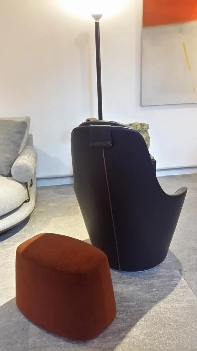 Poltrona con pouf B&B Italia Harbor