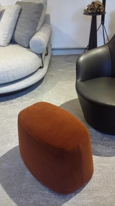 Poltrona con pouf B&B Italia Harbor