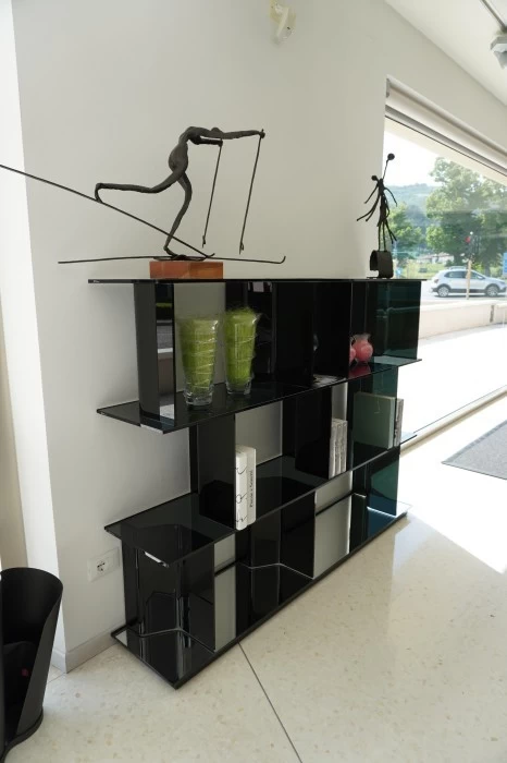 Piccola libreria Fiam Inori