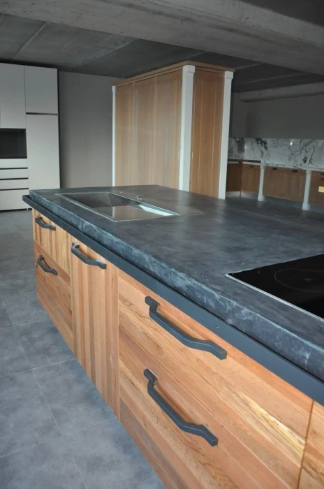 Cucina con Isola Produzione Artigianale ISOLA CERRO